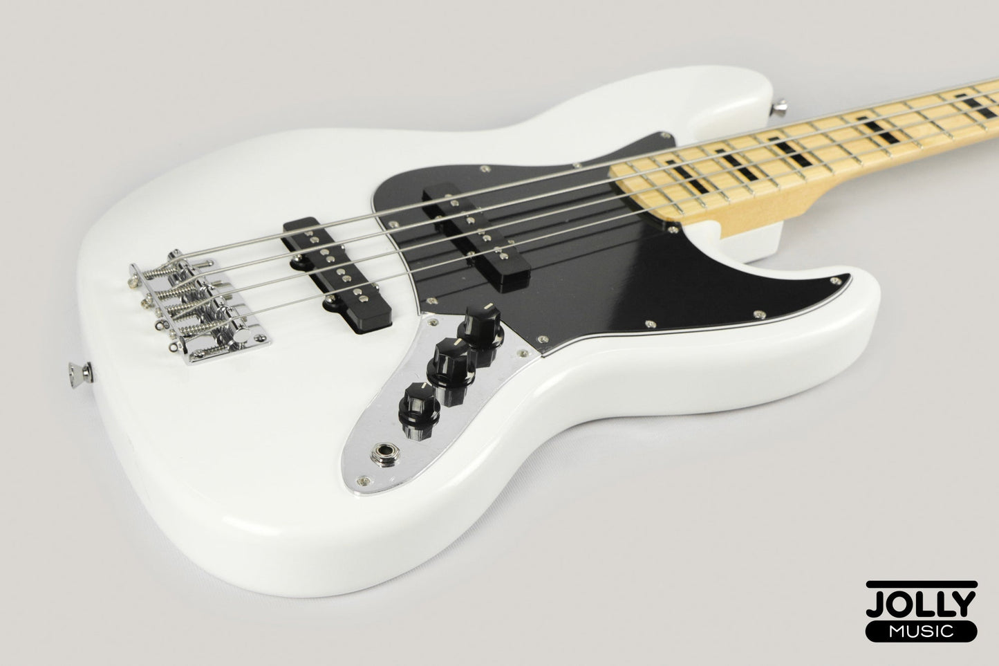 JCraft JB-1 J-Offset 4-String Bass Guitar with Gigbag - White